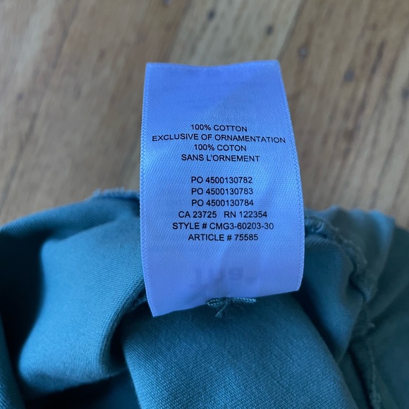 TNA 3” cargo shorts **missing belt** - Picture 7 of 9